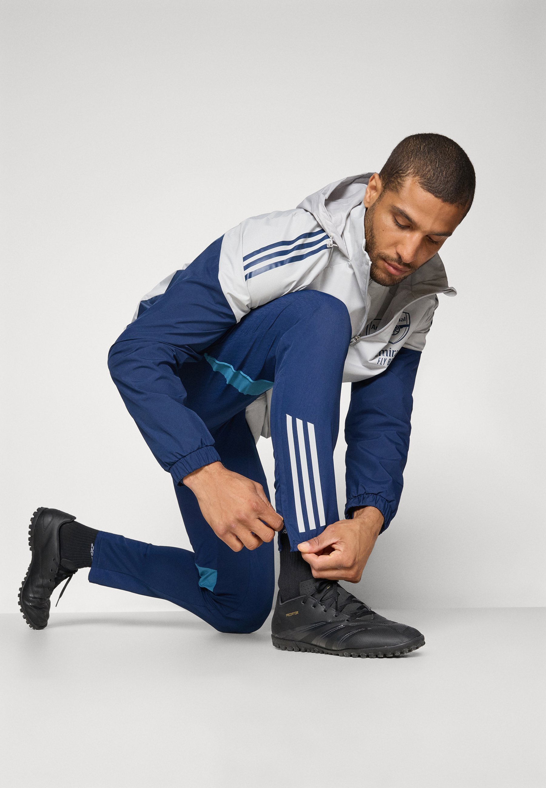 Pantalon de présentation compétition adidas Performance Arsenal FC 25/26 Tiro 25 - Tenue de club - bleu indigo nuit/bleu blanc