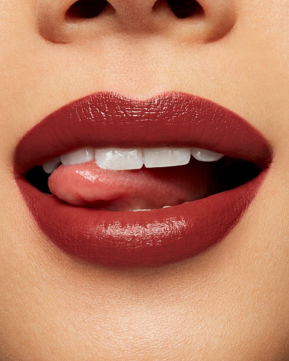 M.A.C LOVE ME LIQUID LIPCOLOUR HYDRATERENDE VLOEIBARE LIPKLEUR - 12U LANGHOUDEND