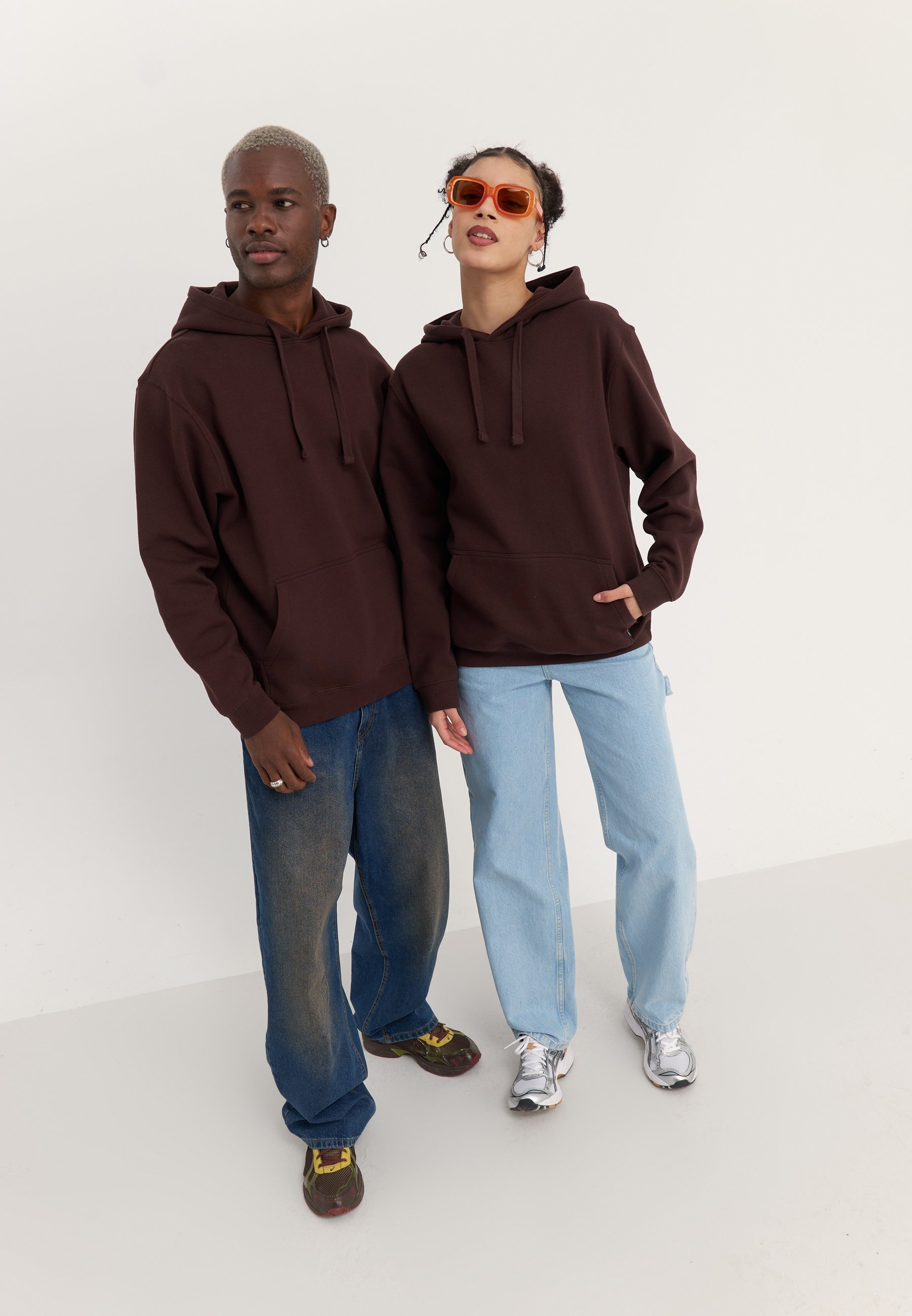 YOURTURN UNISEXE - Sweat à capuche - marron