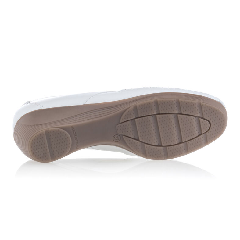 Zapatos blancos cómodos para mujer
