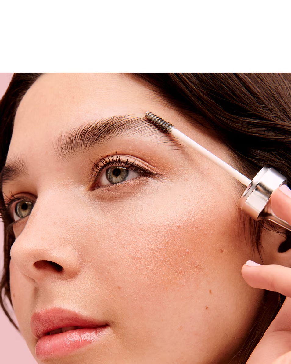 COLECȚIA SPRÂNCENE BENEFIT COSMETICS Fluff Up Brow Wax Mini - Sprâncene flexibile - Ceară texturantă