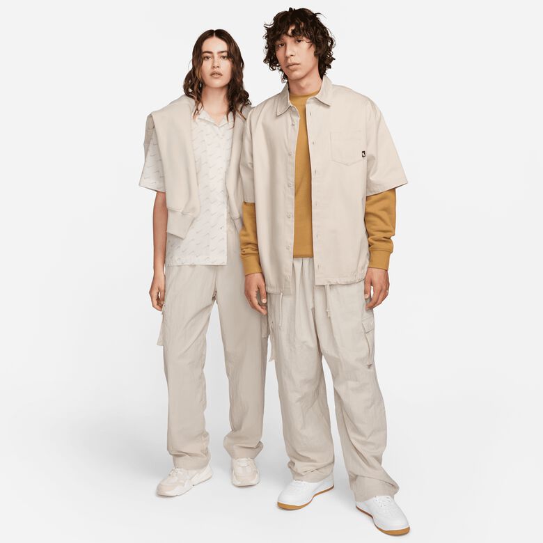 Essentiële sportkleding: geweven cargobroek met hoge taille