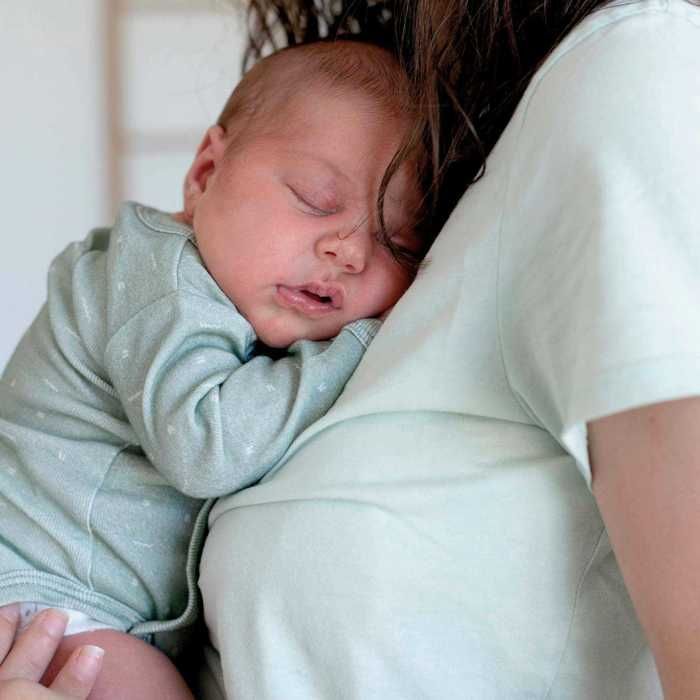 Three Kilos Seven baby birth kit