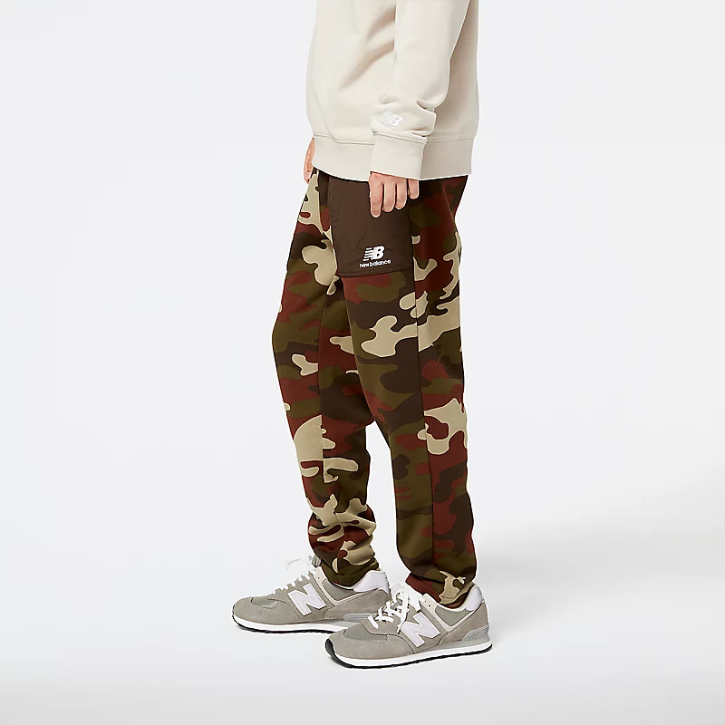 Pantaloni NB Athletics Camo Fleece pentru bărbați – ALB MULTICOLOR