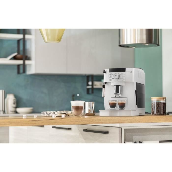 De'Longhi Magnifica S espresso machine with built-in grinder - ECAM22.110.W - 4 recipes - White