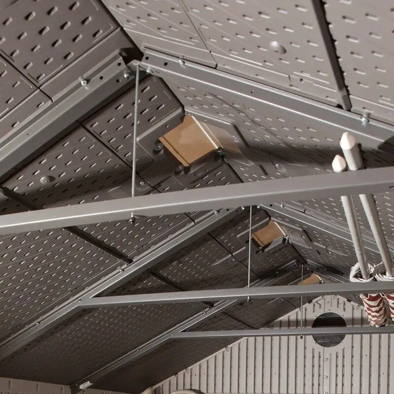 Kunststof opbergloods van 2,4 meter breed x 4,5 meter diep