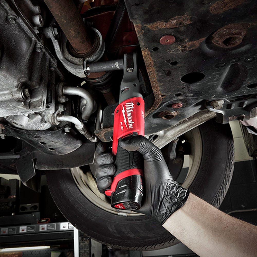 Conjunto de chave de impacto com catraca MILWAUKEE FUEL™ 12V 3/8