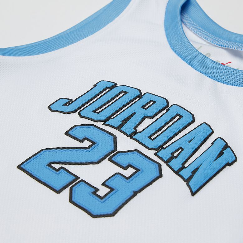 Conjunto de 23 camisetas