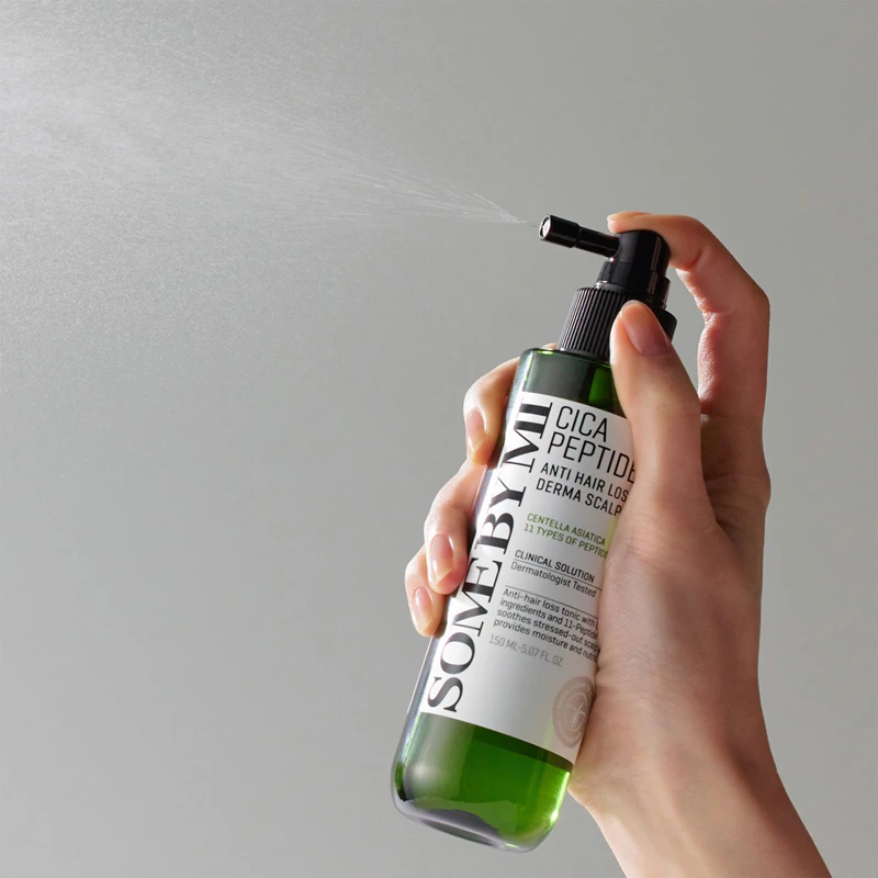 „Some By Mi Cica Peptide Derma Scalp Tonic“ drėkinamasis ir maitinamasis tonikas nuo plaukų slinkimo.