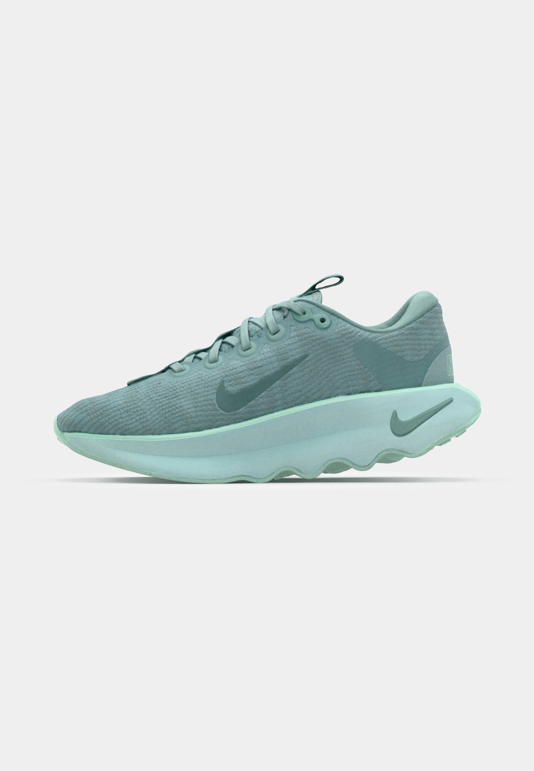 Nike Performance MOTIVA - Løpesko for landevei - cannon/mineral/jade ice/mint foam