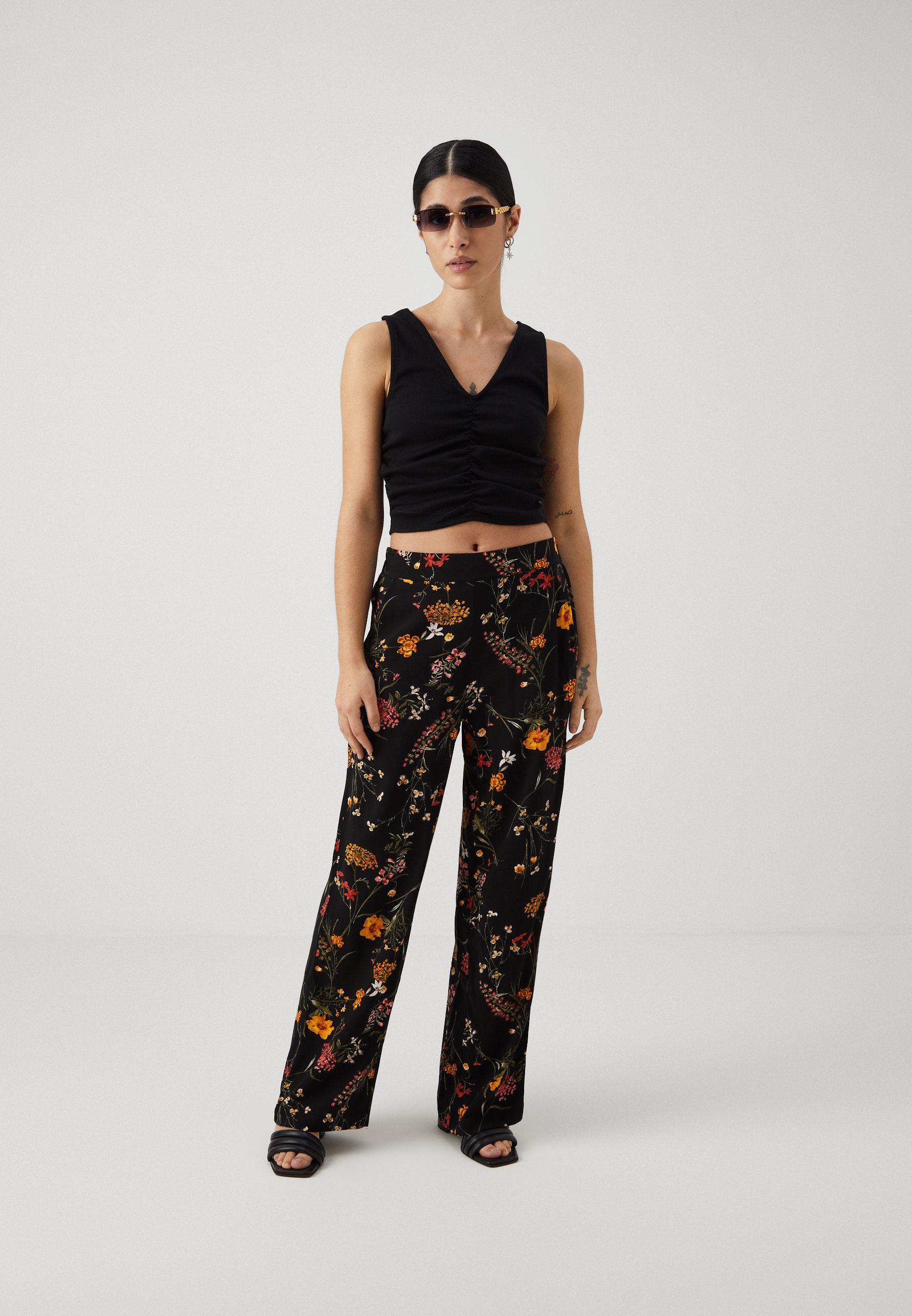 Pantalon large Vero Moda Petite VMEASY imprimé léopard - Noir