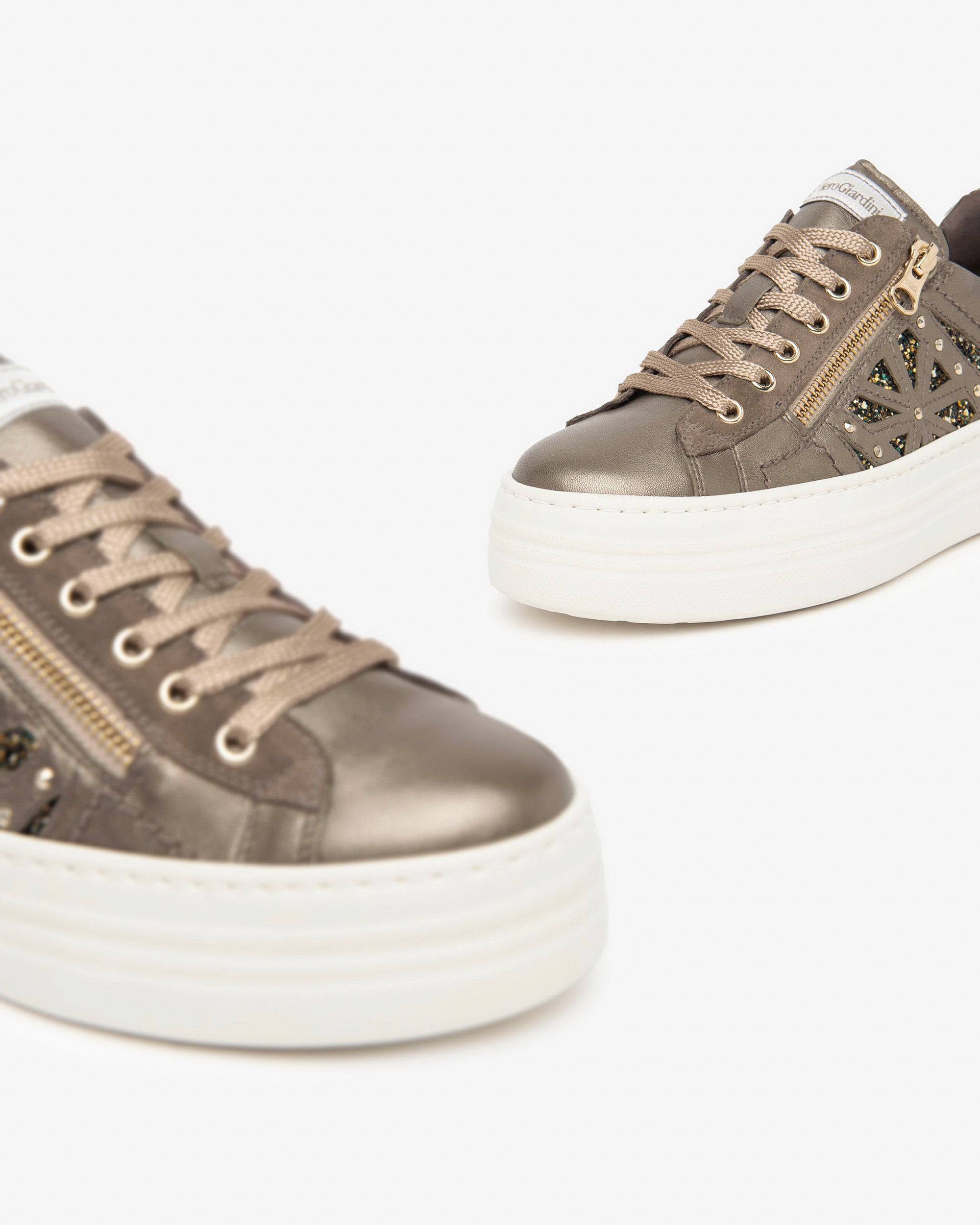 Sneakers Donna in Pelle, Camoscio e Materiale Tecnico