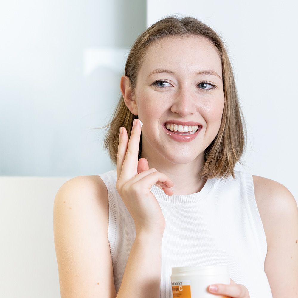 Vitamino C veido kremas su antioksidaciniu poveikiu, spindesys Drėkinamieji veido kremai