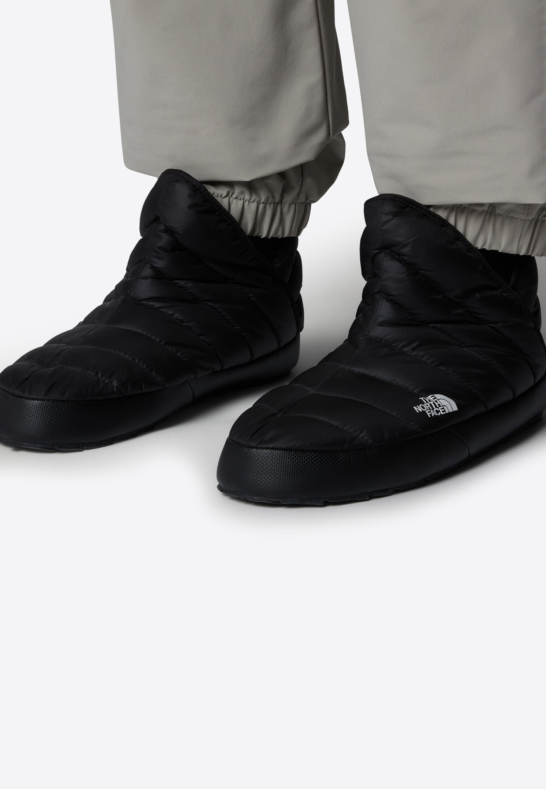 The North Face M THERMOBALL TRACTION BOOTIE - Winterlaarzen - zwart/wit
