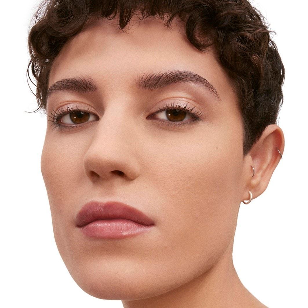 Yves Saint Laurent puder All Hours Hyper Finish – 8,5 g