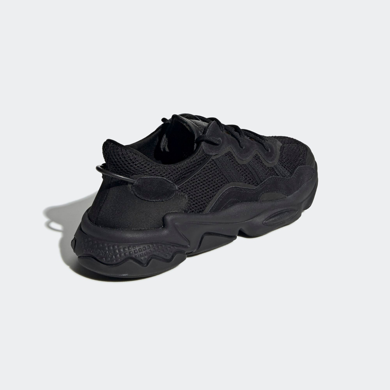 adidas Ozweego