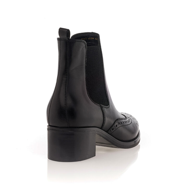 Schwarze Damenstiefel / Stiefeletten