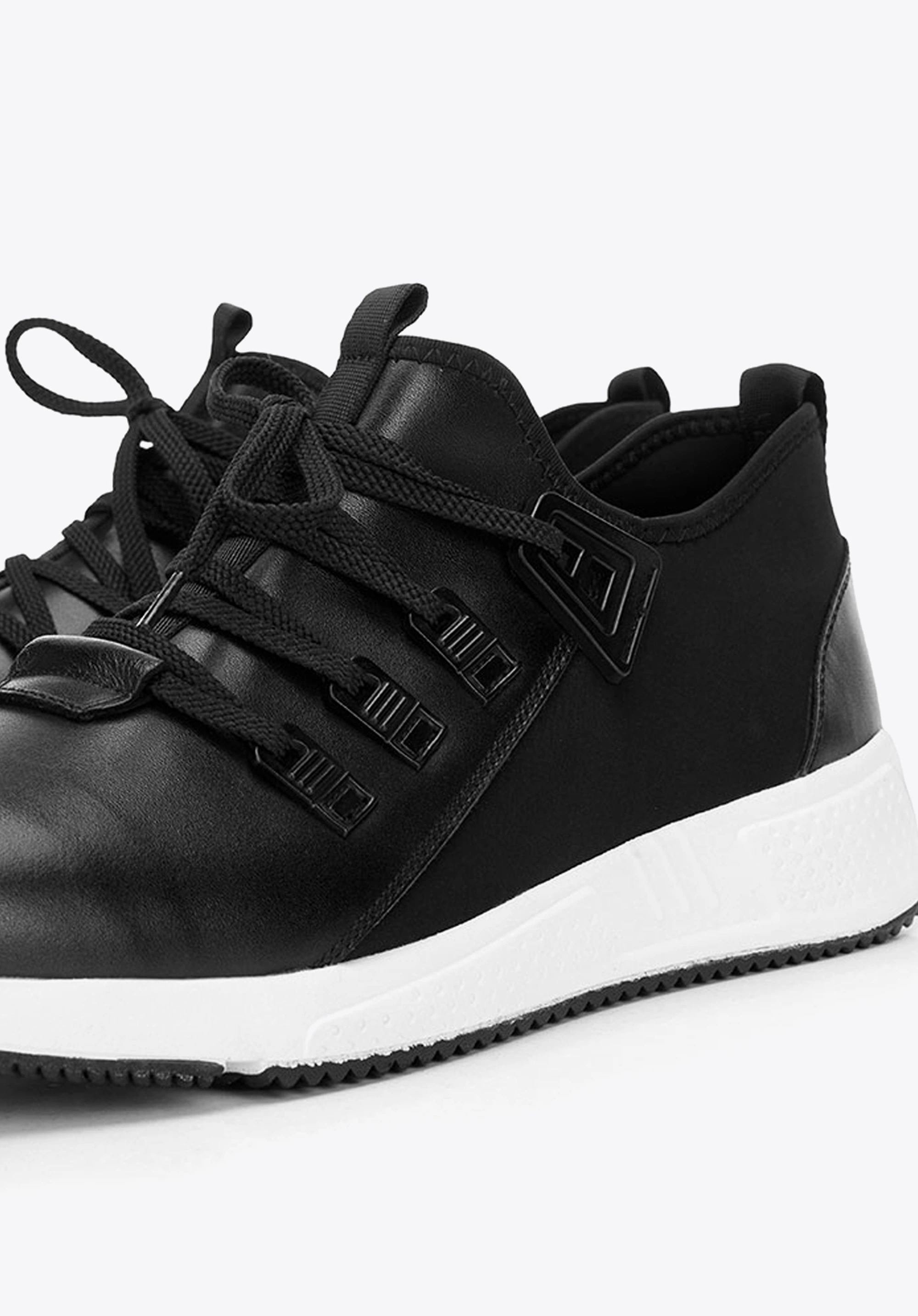Męskie sneakersy ze skóry i tkaniny czarne