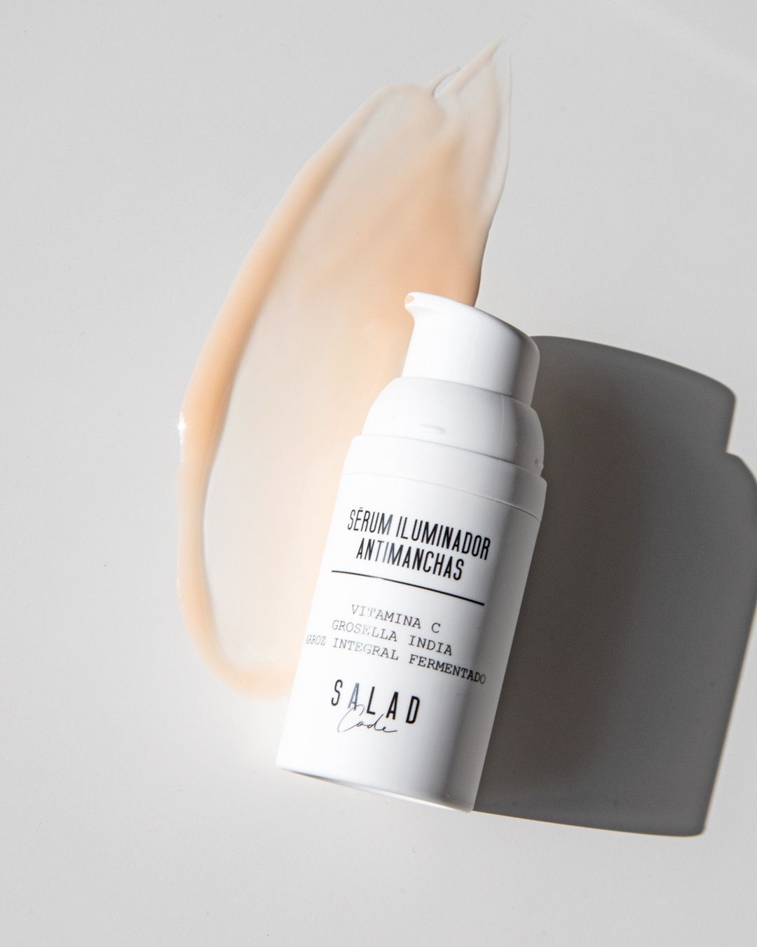 Serum protiv tamnih mrlja za posvjetljivanje Kozmetika