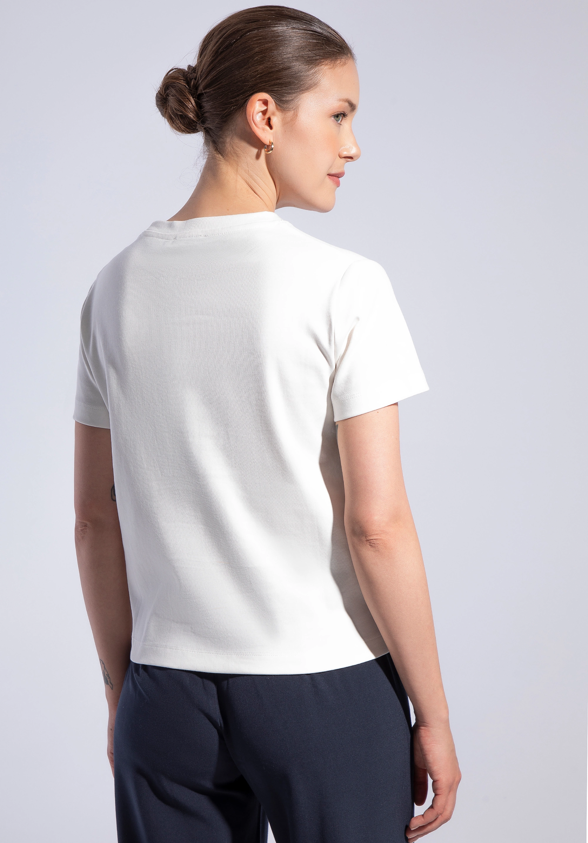 T-shirt damski z bawełny złamana biel