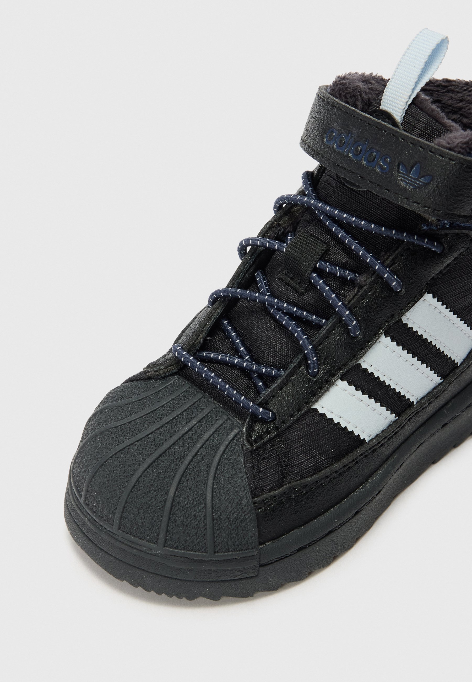 adidas Originals SUPERSTAR TREK UNISEX - Winterlaarzen - core black/halo blue/carbon