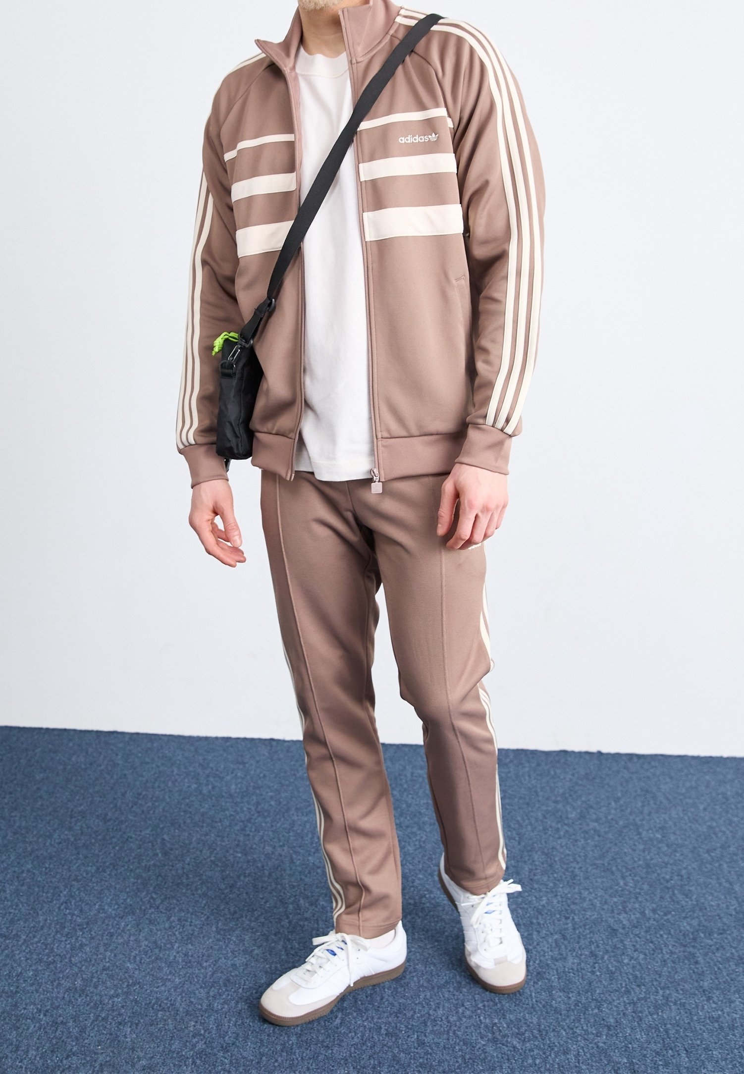 adidas Originals treniruočių striukė - ruda