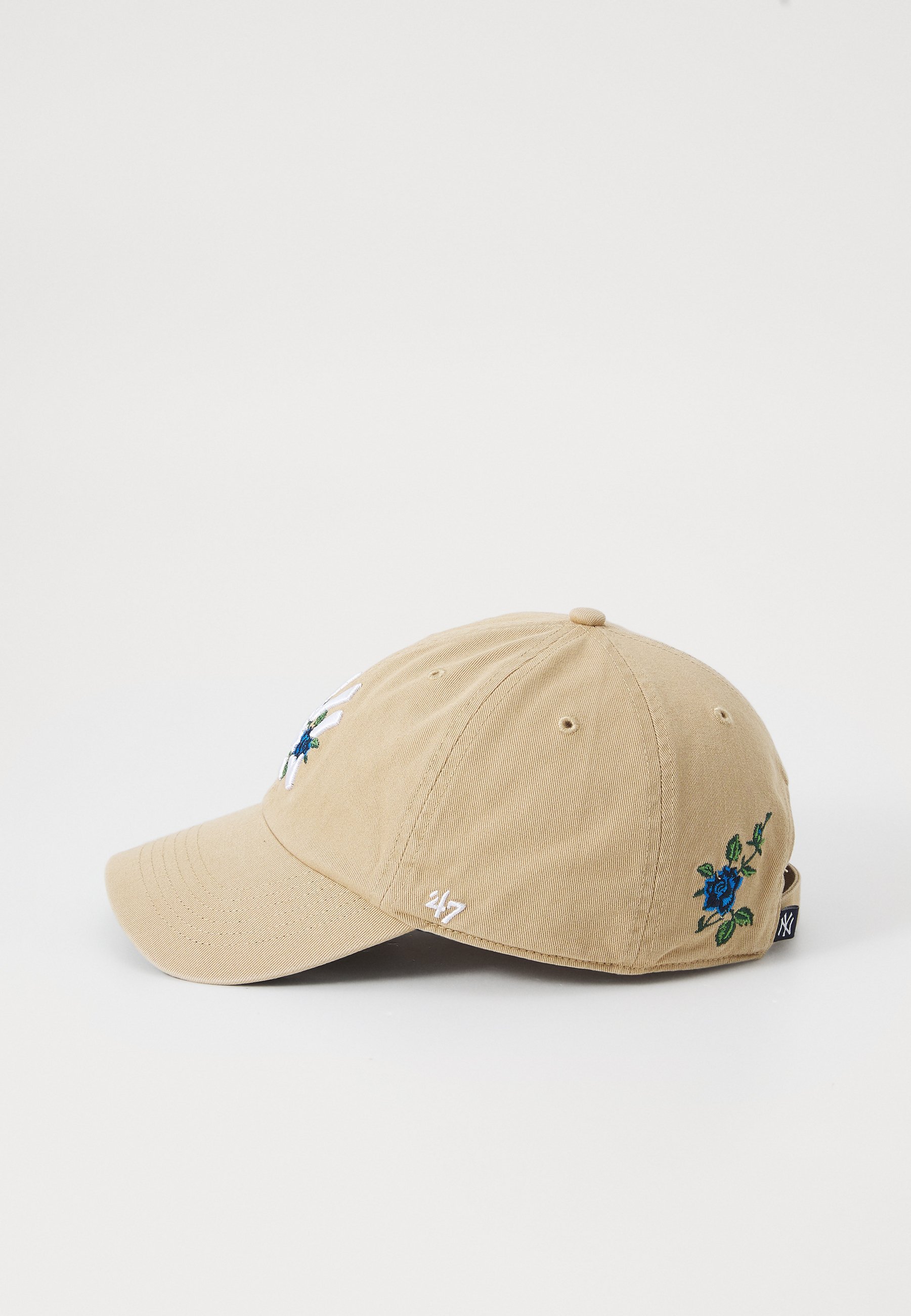 '47 Caps