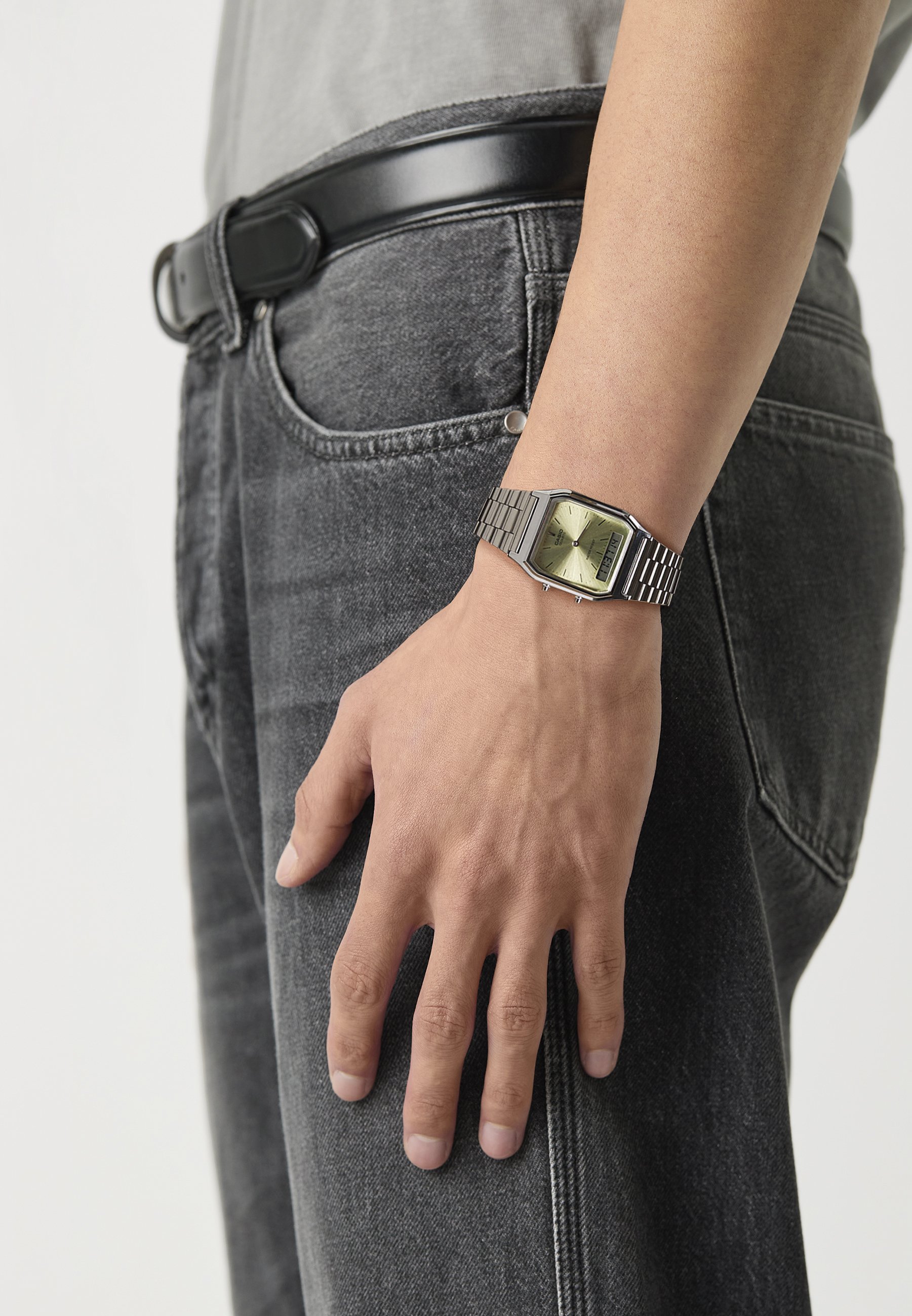 Casio UNISEX - Zegarek - kolor srebrny/złoty
