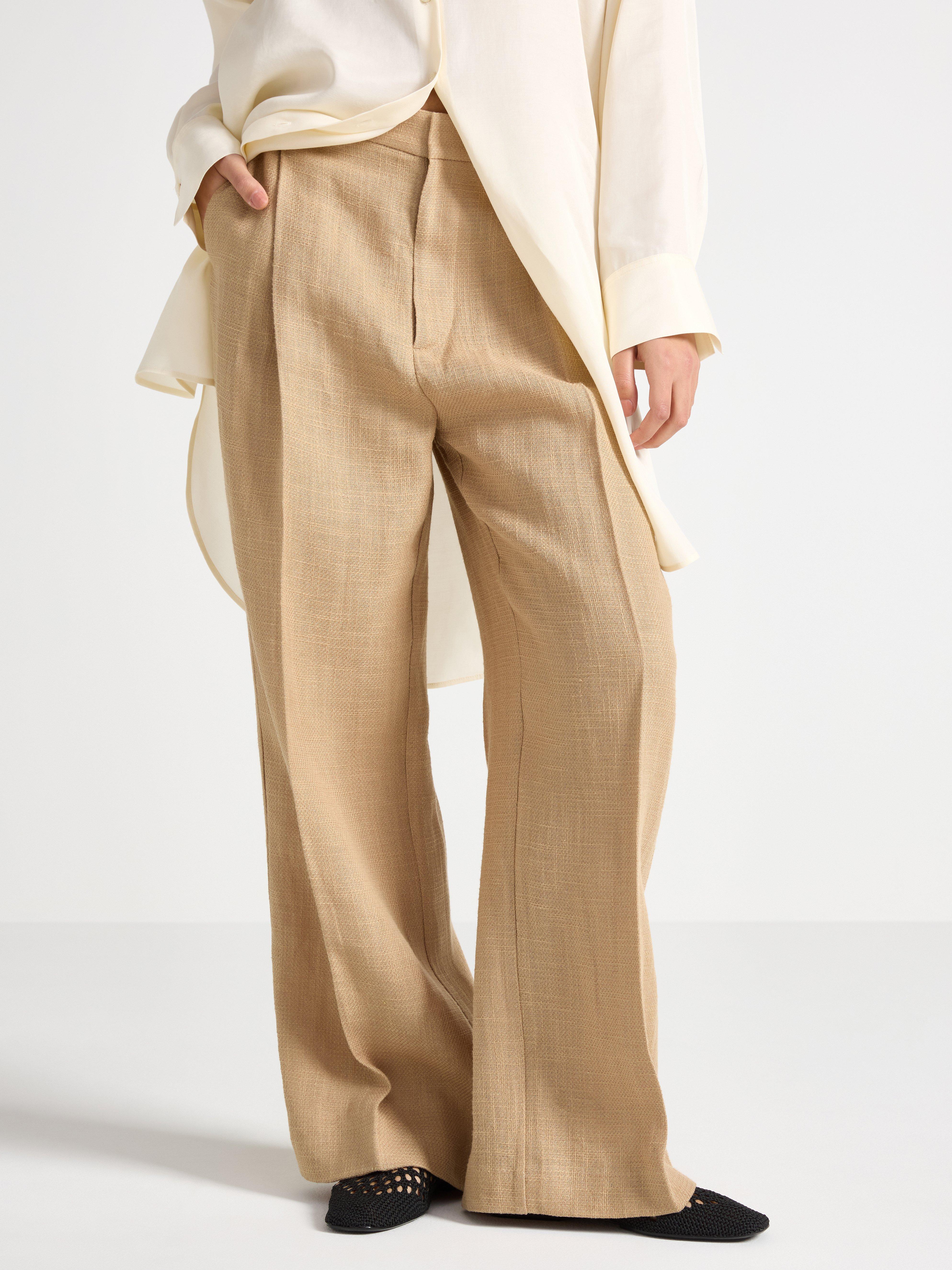 Byxor i linneblandning Light dusty Beige
