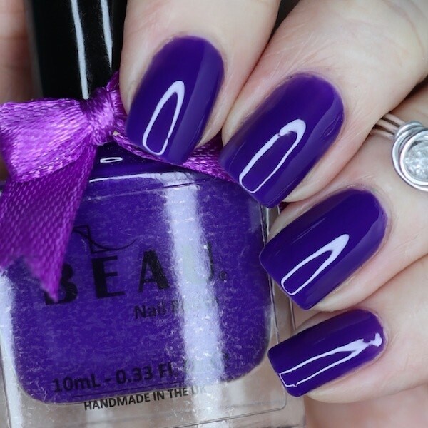 Lak na nehty BEAU Polish Iris-isti-blue Planet 10ml