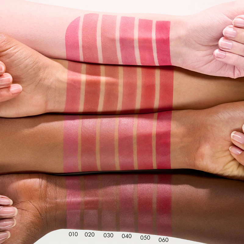 Matný rúž Catrice Blur – Real Matte