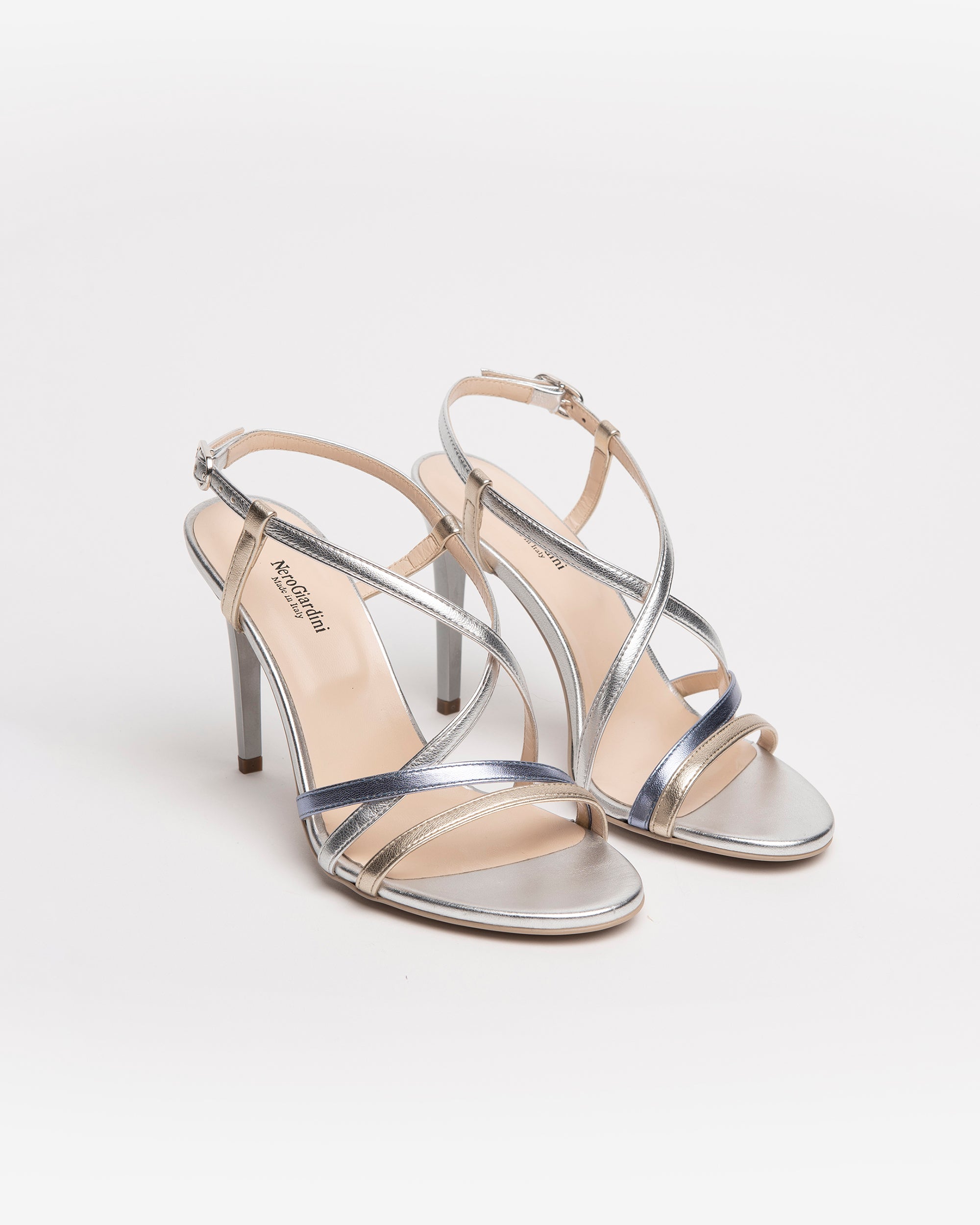  Sandales en cuir pour femmes