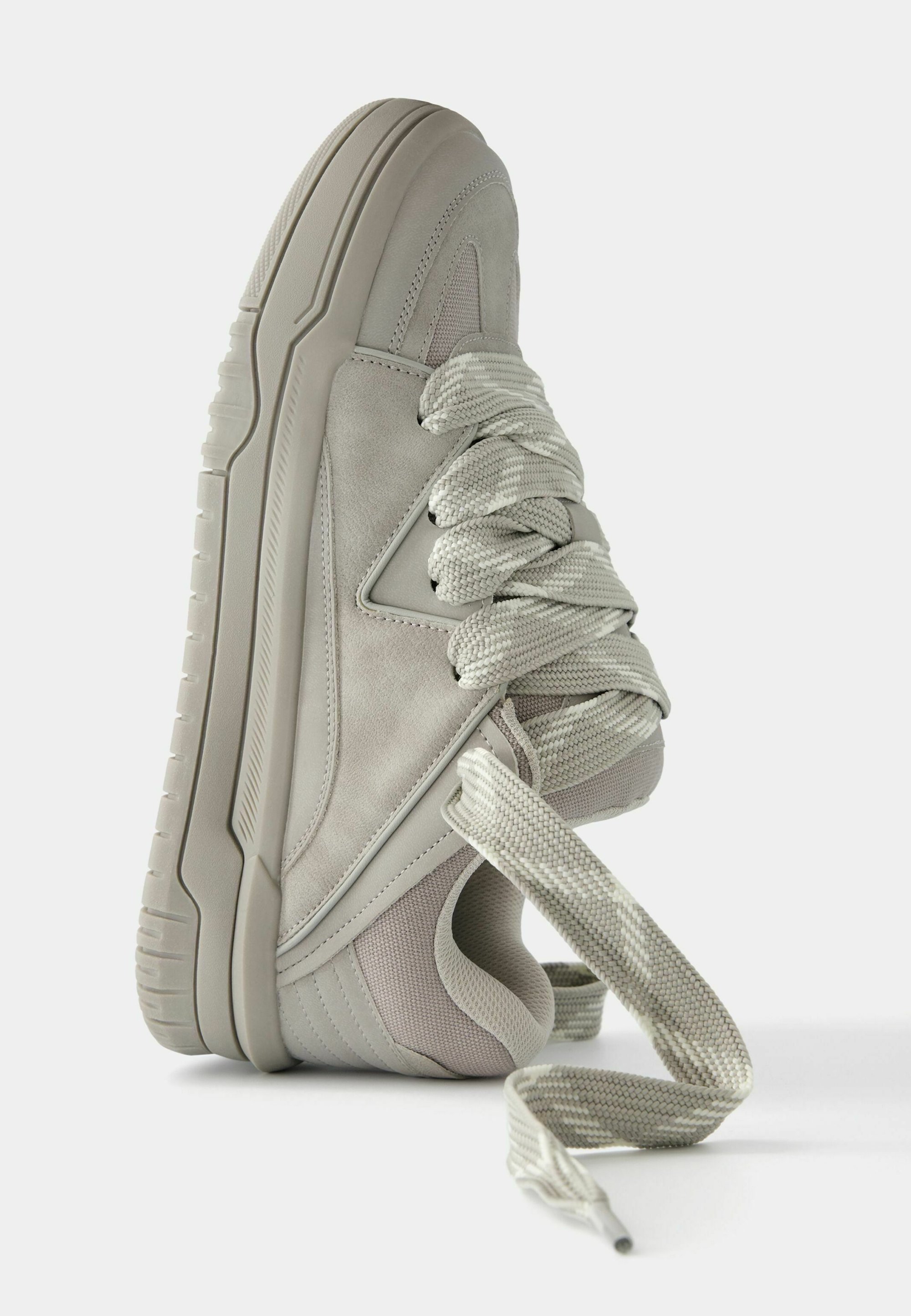 Scarpe da skate Bershka - grigie