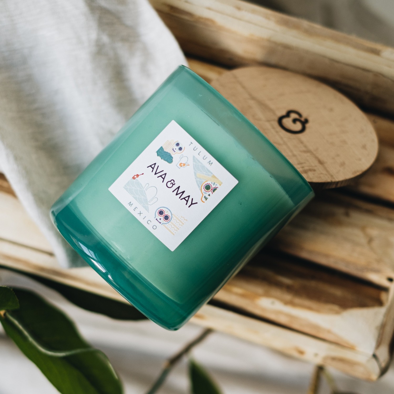 AVA & MAY Maxi bougie parfumée Tulum