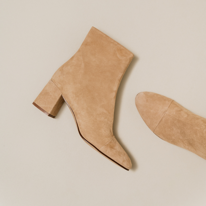 Bottines à talons  en velours beige