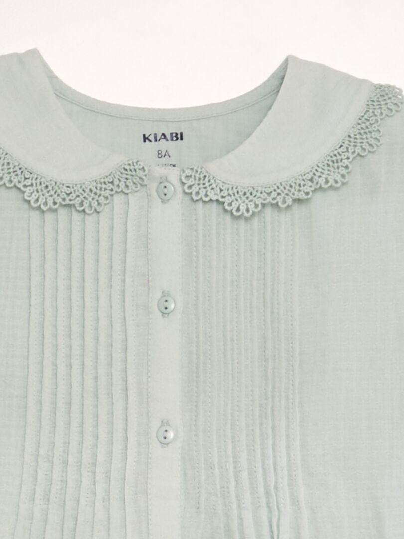 Blusa em tecido texturizado com gola claudine - azul