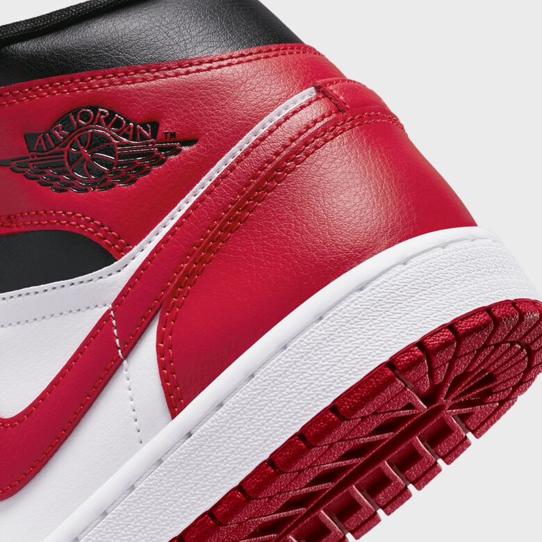 WMNS Air Jordan 1 Mid