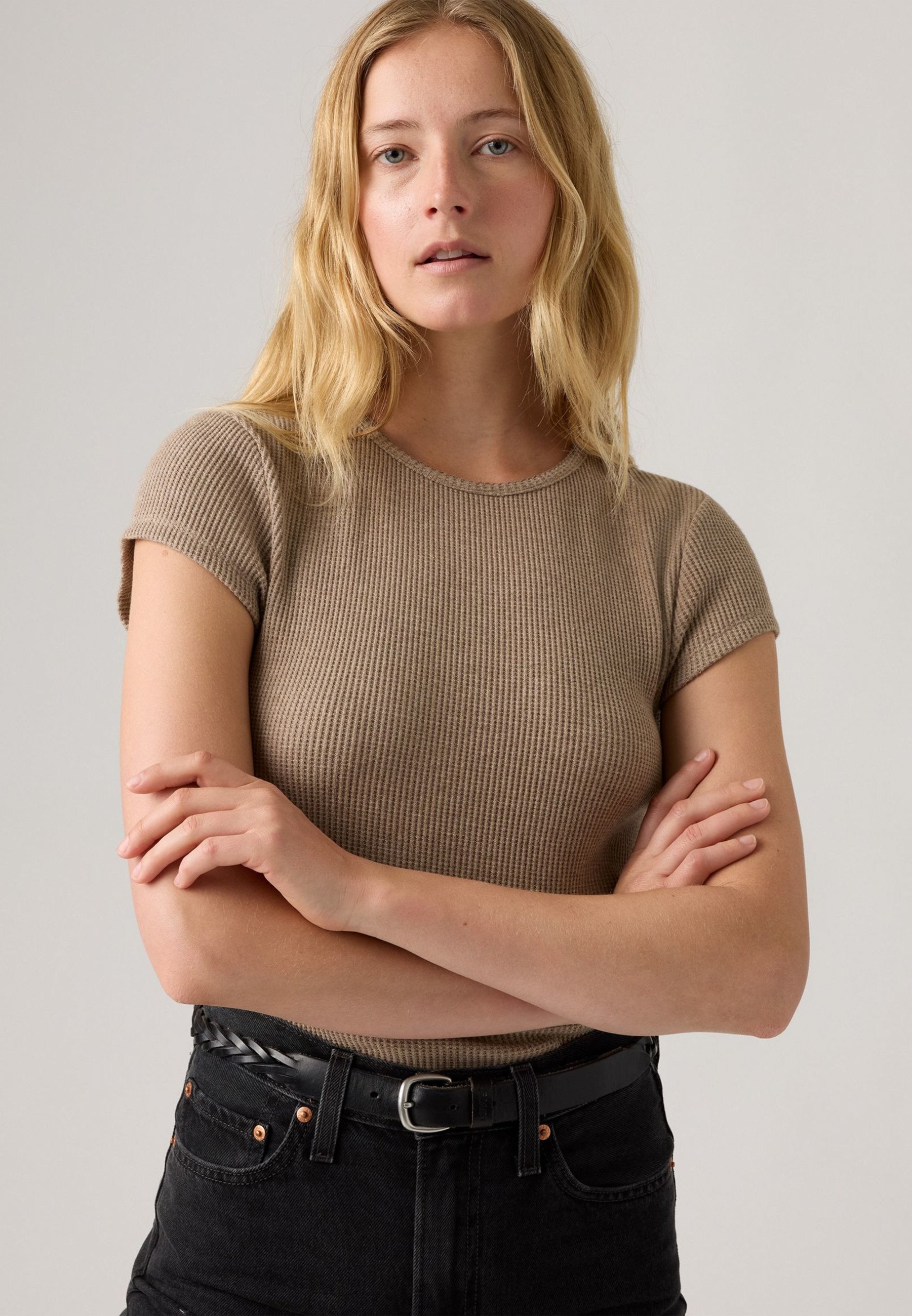 Levi's® DRY GOODS - T-shirt met print - beige