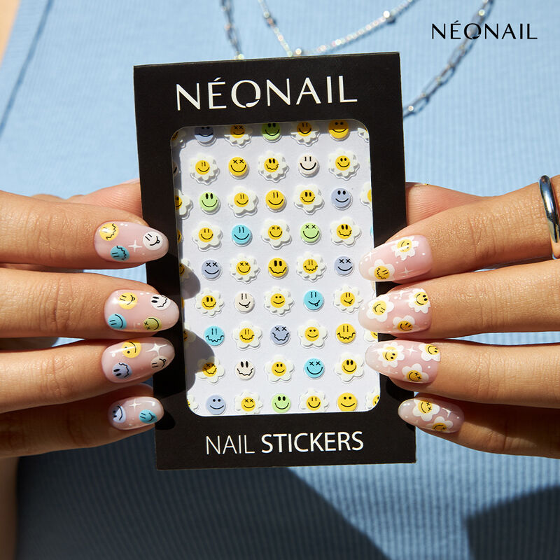 Neonnail mosolyok