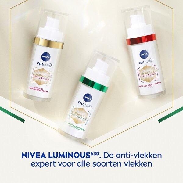 NIVEA Cellular Luminous 630 Serum protiv bubuljica i akni 30 ml - Nečista koža