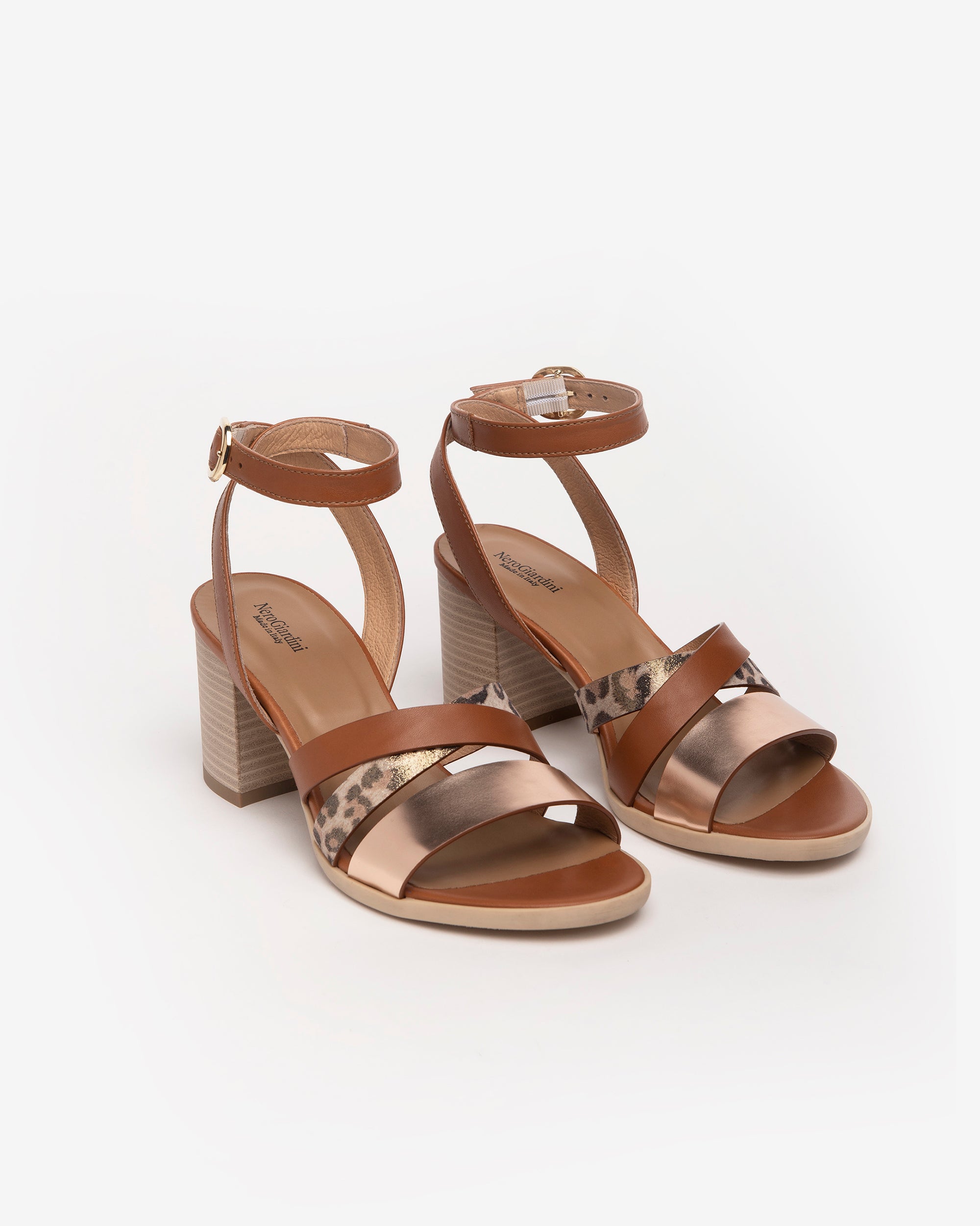  Sandales en cuir pour femmes