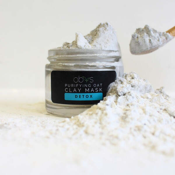 Maschera purificante all'argilla d'avena detox di Obvs Skincare