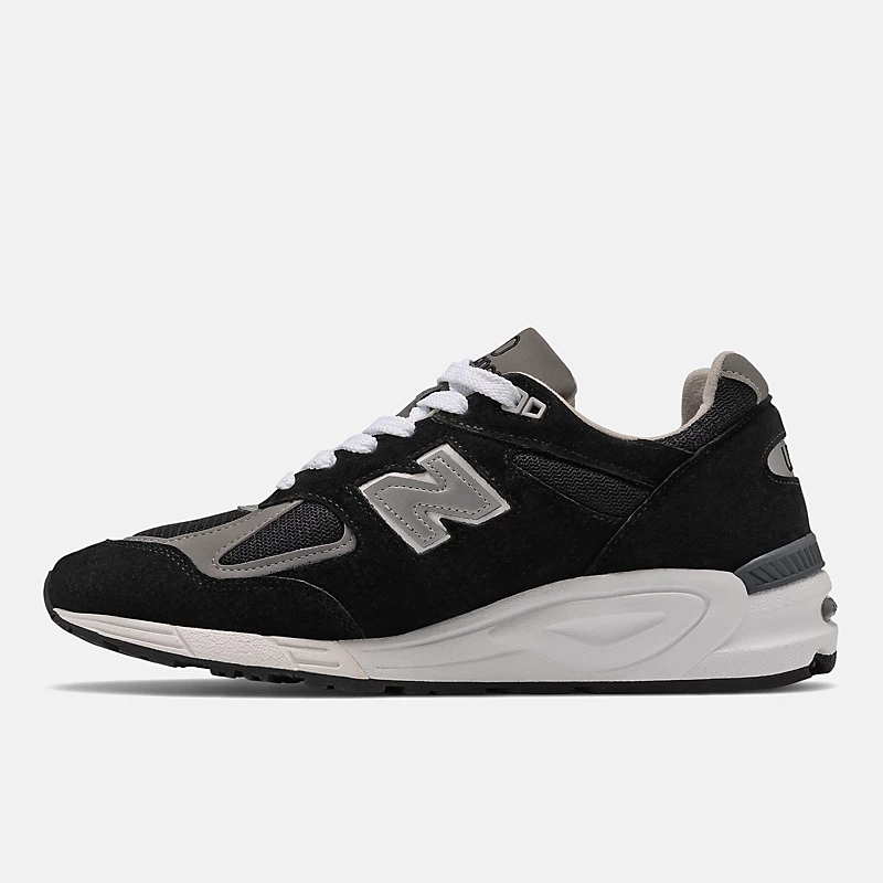ΚΑΤΑΣΚΕΥΑΣΜΕΝΑ στις ΗΠΑ 990v2 Core Ανδρικά Παπούτσια – Μαύρα με Λευκό