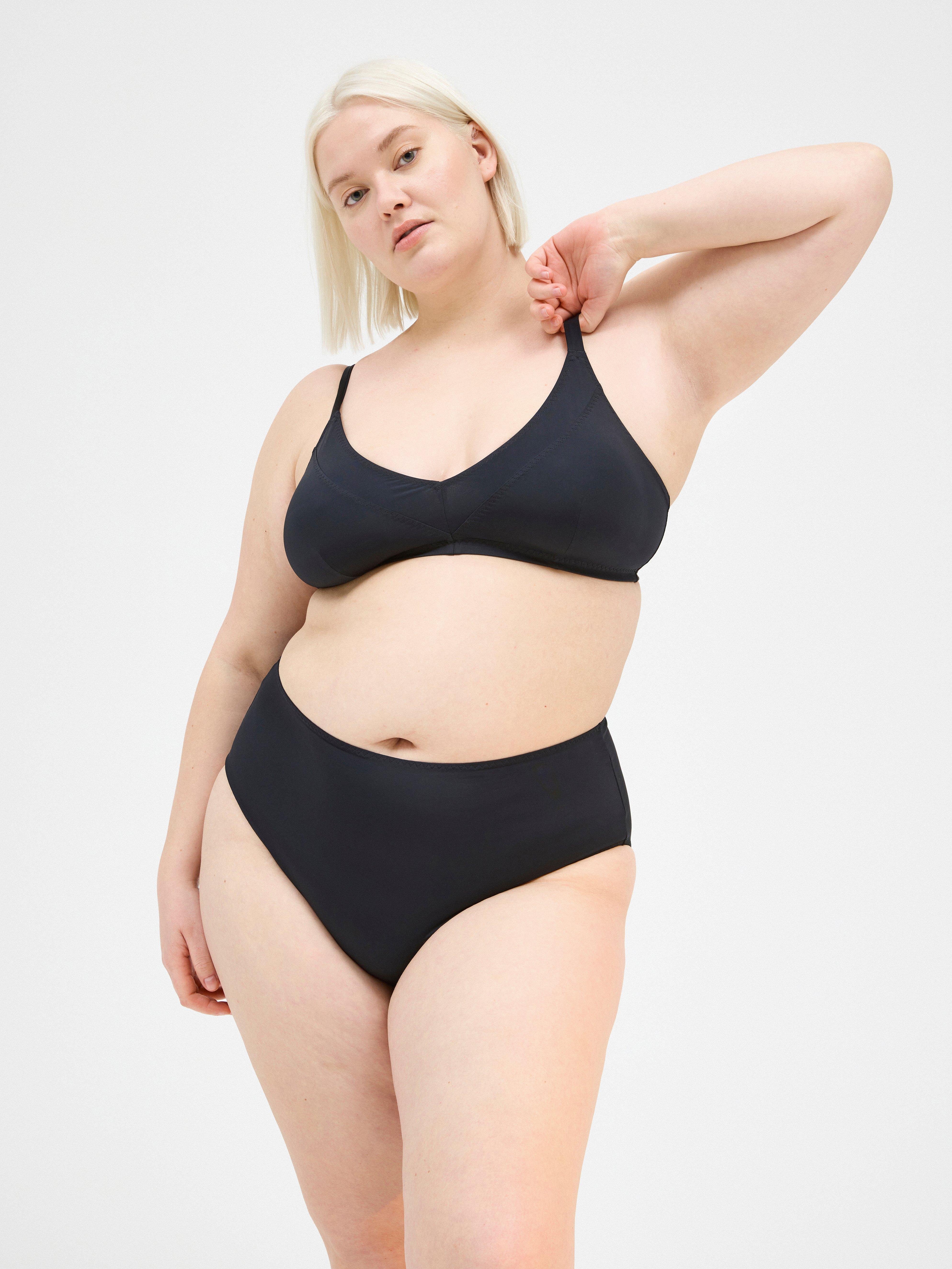 Traje de baño con protección menstrual – braguita de bikini – Female Engineering Black