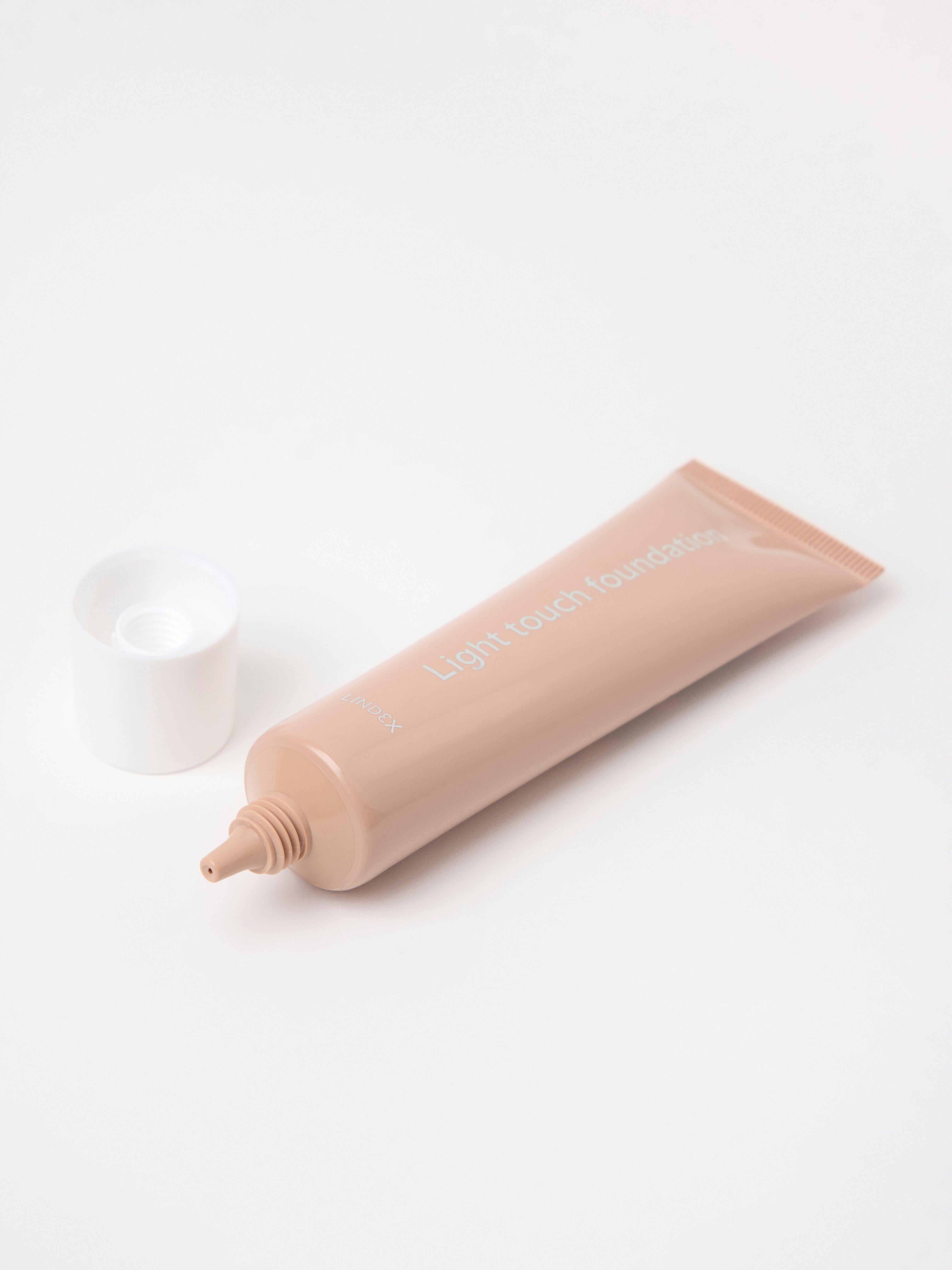 Base Lindex Beauty Light Touch 7