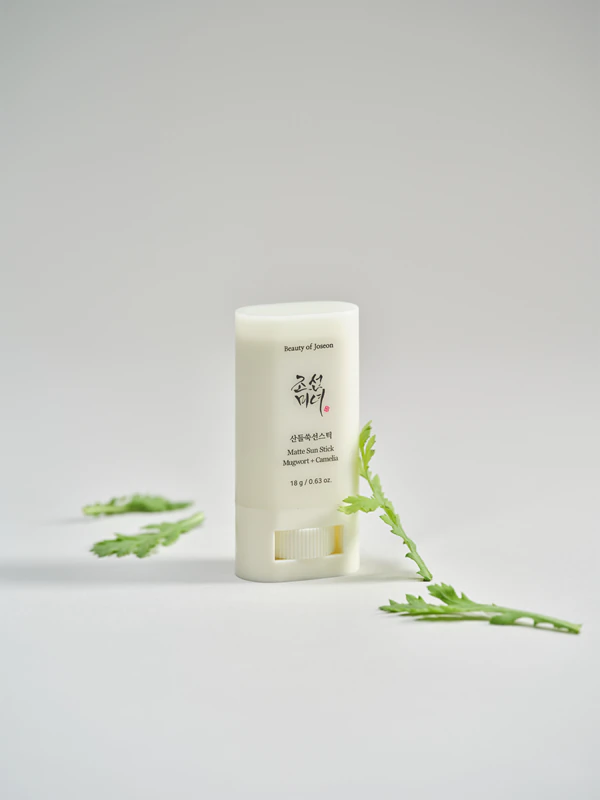 Protetor solar em bastão Beauty of Joseon Matte Sun Stick Artemísia + Camélia FPS 50+