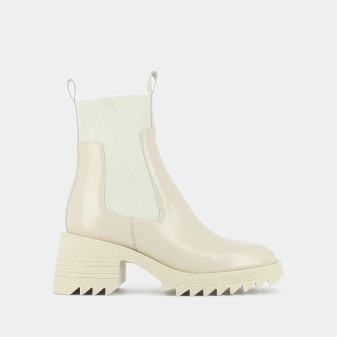 Boots à élastiques et semelles crantées  en cuir glacé écru