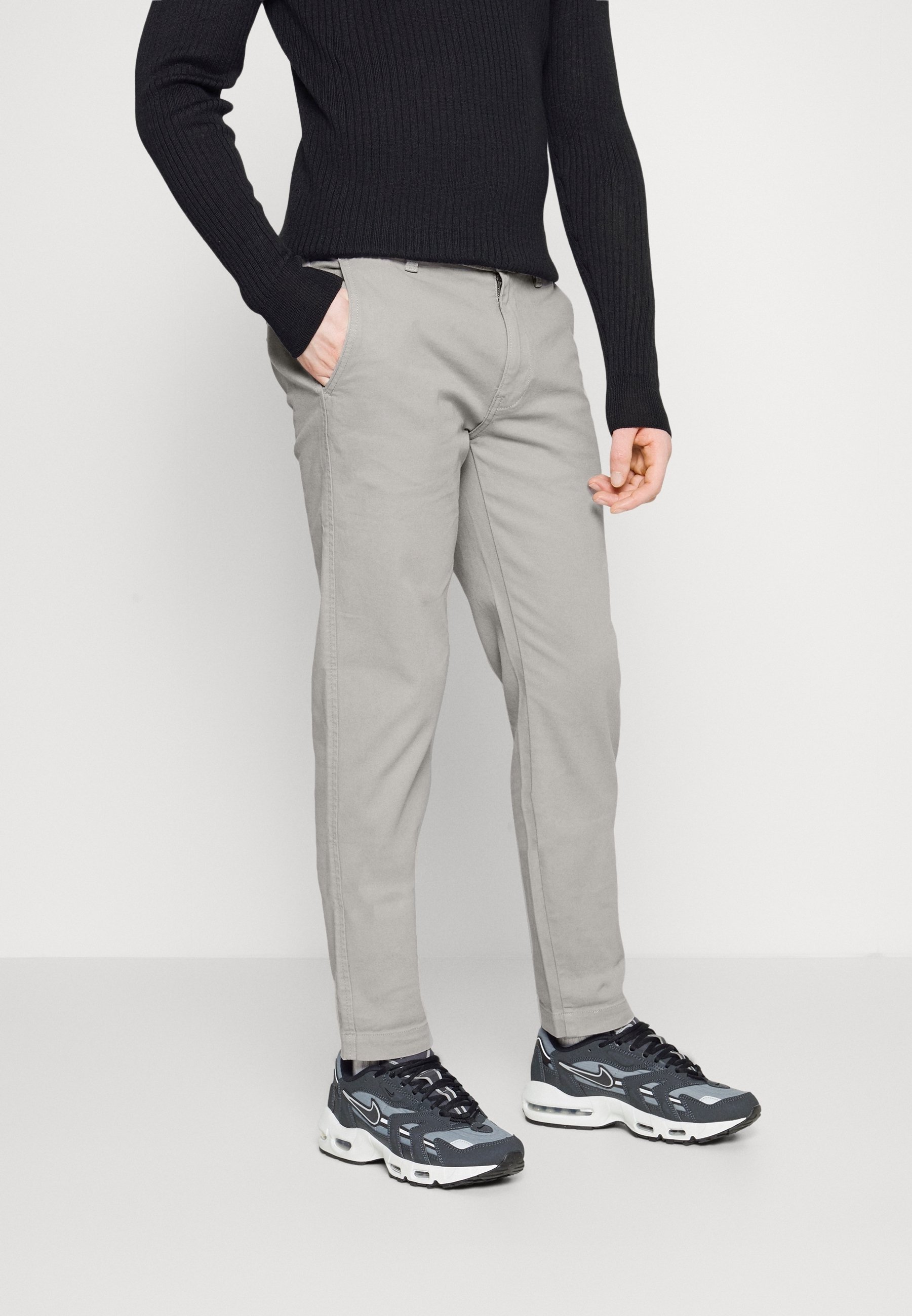 Levi's® Chino's - zilverkleurig