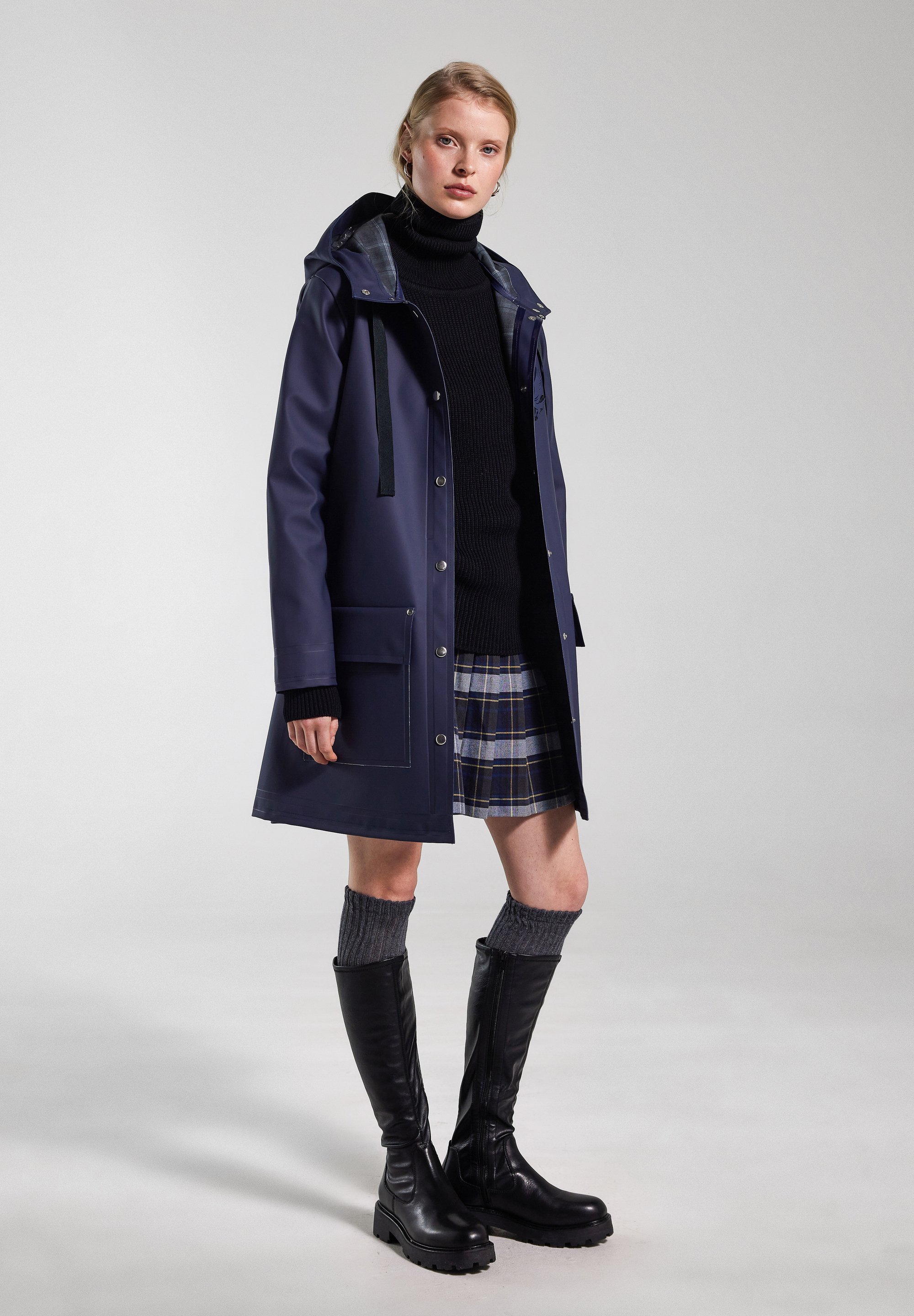 Giacca impermeabile Stutterheim STUTTERHEIM X LYLE & SCOTT - blu navy