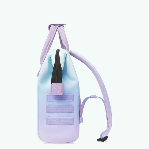 Cabaia Adventurer Small Mykonos blauer Rucksack